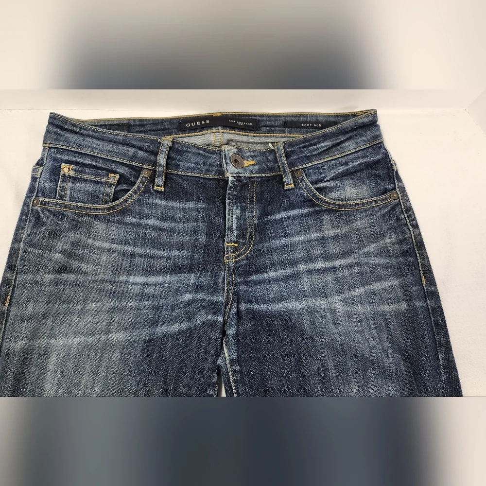 GUESS BOOT MID WOMEN'S JEANS, SIZE 27, MEDIUM WASH BLUE